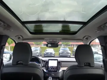 XC90 Plus Dark T8 AWD Plug-in LUFT PANO 360