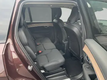 XC90 T8 AWD Plus Dark 7-Seats