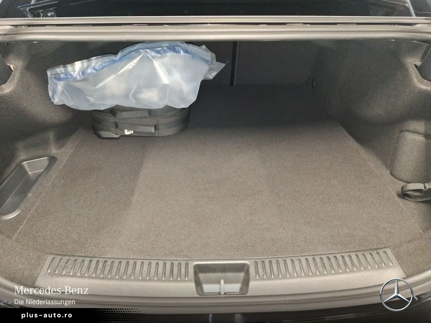 E 300 e AMG Advanced  AHK DIGI 360  HUD DISTR