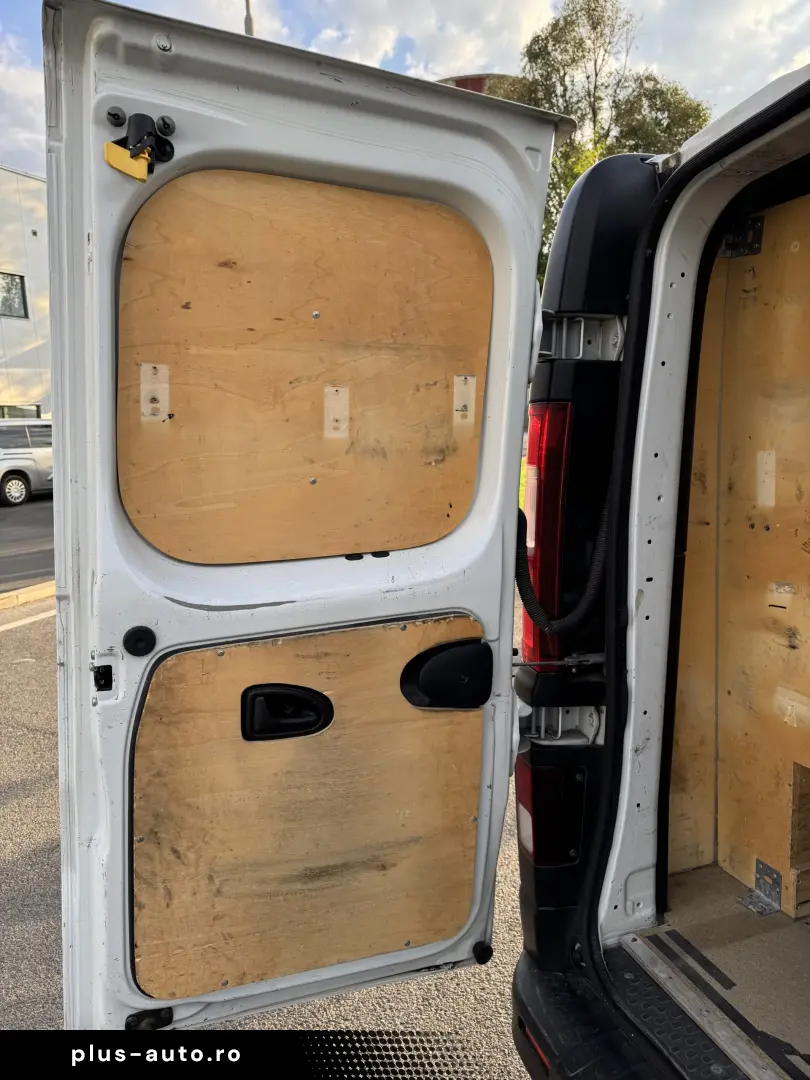 2020 Renault Trafic L1H1 GRAND CONFORT 1.6 dci 95 CP