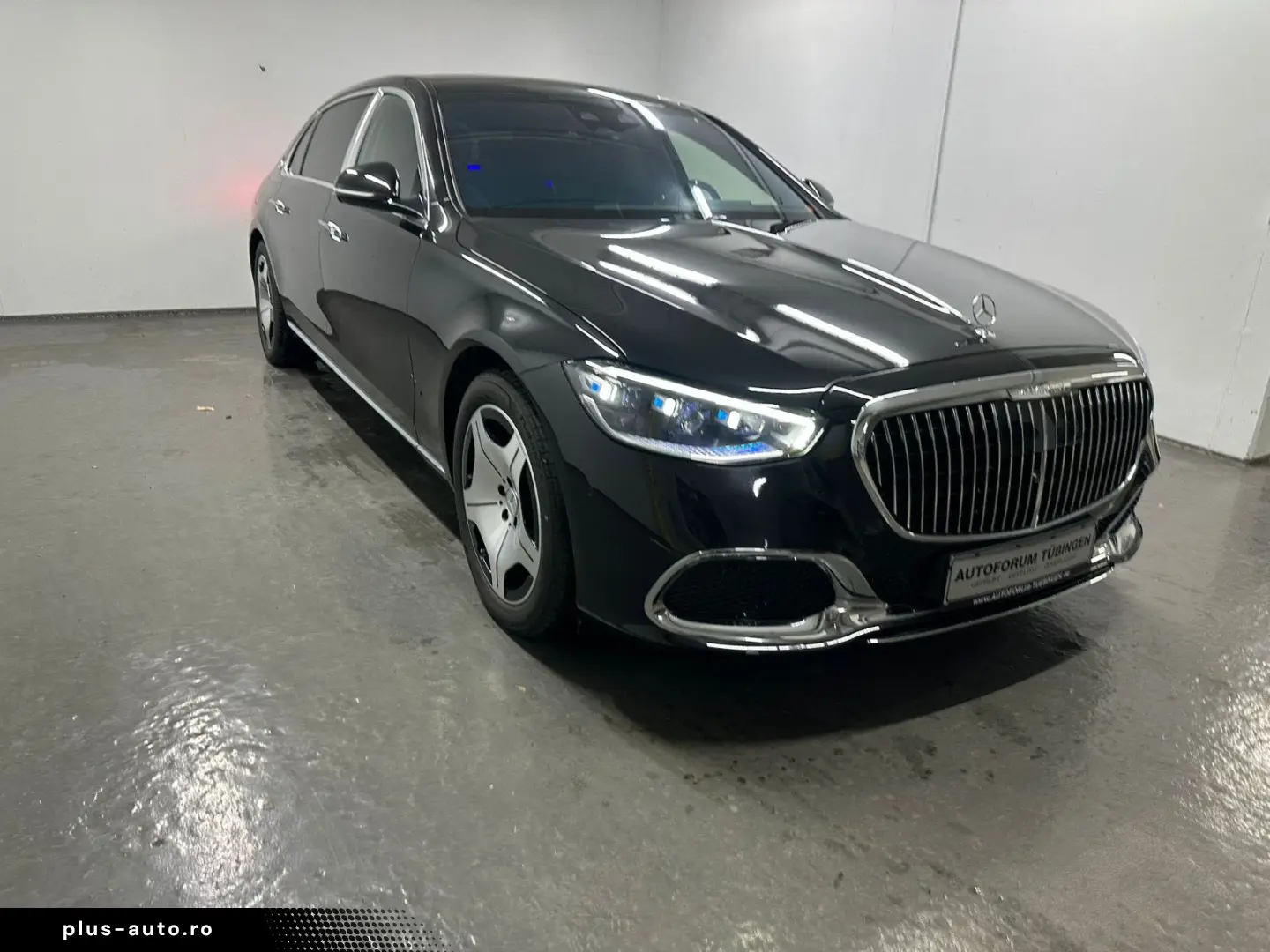 S 580 e MAYBACH  BUR 3D FOND ENTERTAINMENT