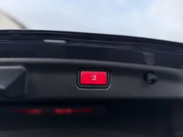 C 300 d 9G-TRONIC Avantgarde DIGILIGHT PANORAMA