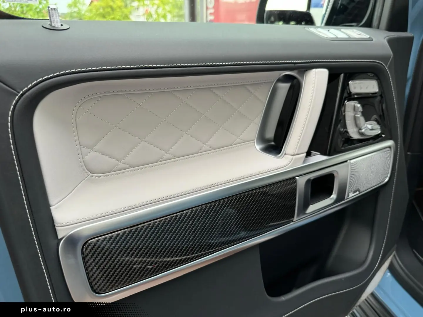 G 63 AMG 2024 Vintageblue-White-Carbon TV Full