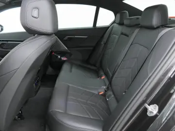 520i Limousine M Sport ACC H-K PANO HuD 4-ZK QI