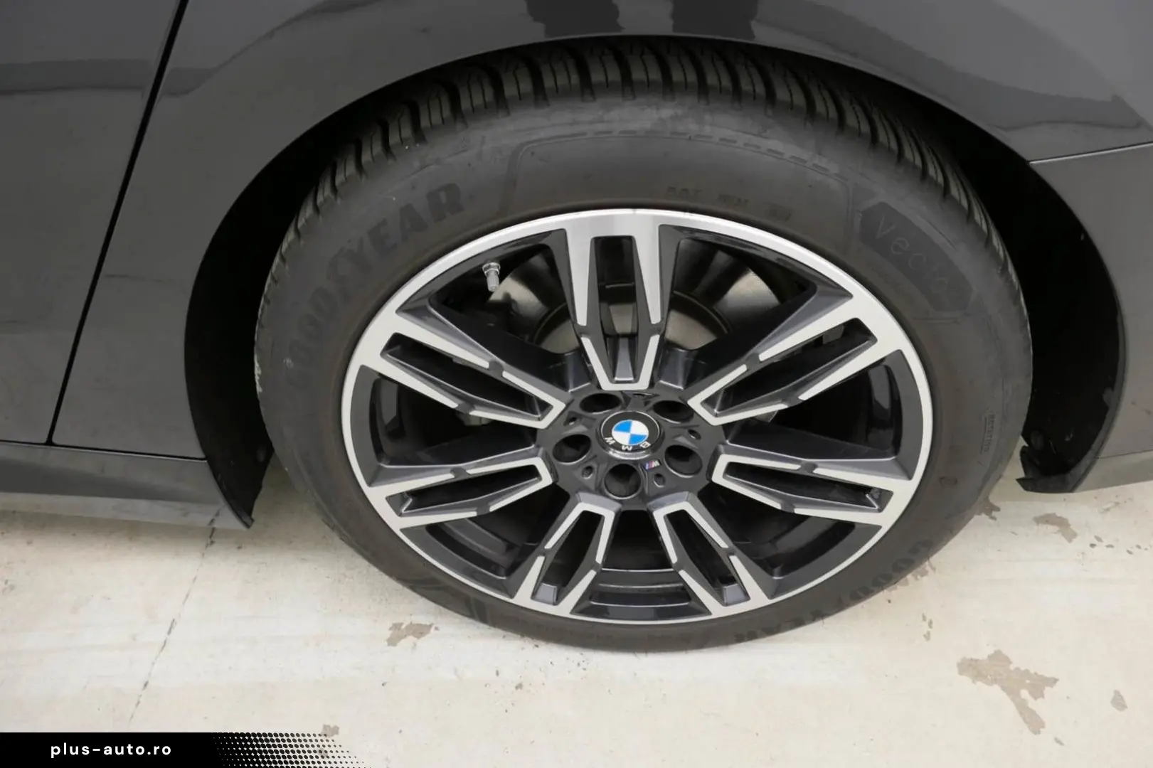 520i Limousine M Sport ACC H-K PANO HuD 4-ZK QI