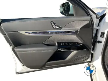 750e xDrive M Sport 20  Massage Sitzbelüft. Indv