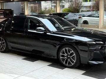 740 d xD M Sport Pano-Sky Experience-TV StHzg