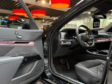 740 d xD M Sport Pano-Sky Experience-TV StHzg