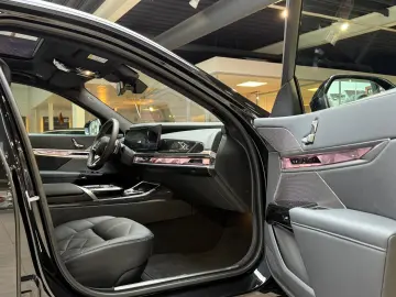 740 d xD M Sport Pano-Sky Experience-TV StHzg