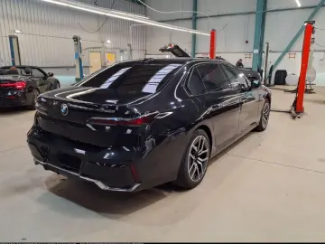 740d xDr M SPORT SkyLounge StHzg 360  DAPro HUD