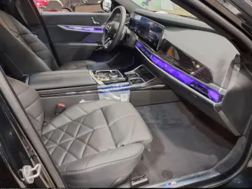 740d xDr M SPORT SkyLounge StHzg 360  DAPro HUD