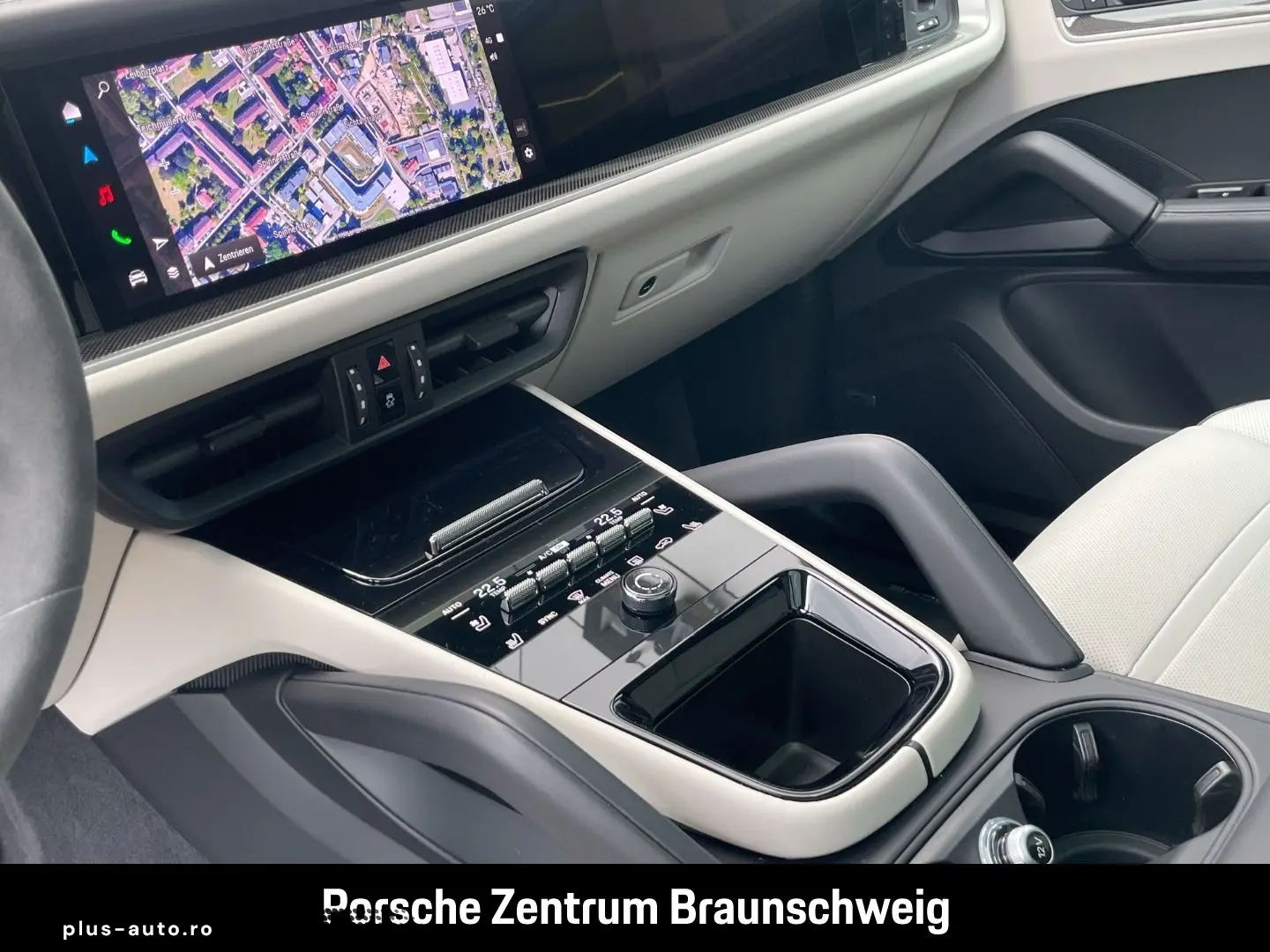 Cayenne E-Hybrid BOSE LED-Matrix  Panoramadach