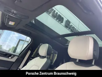 Cayenne E-Hybrid BOSE LED-Matrix  Panoramadach