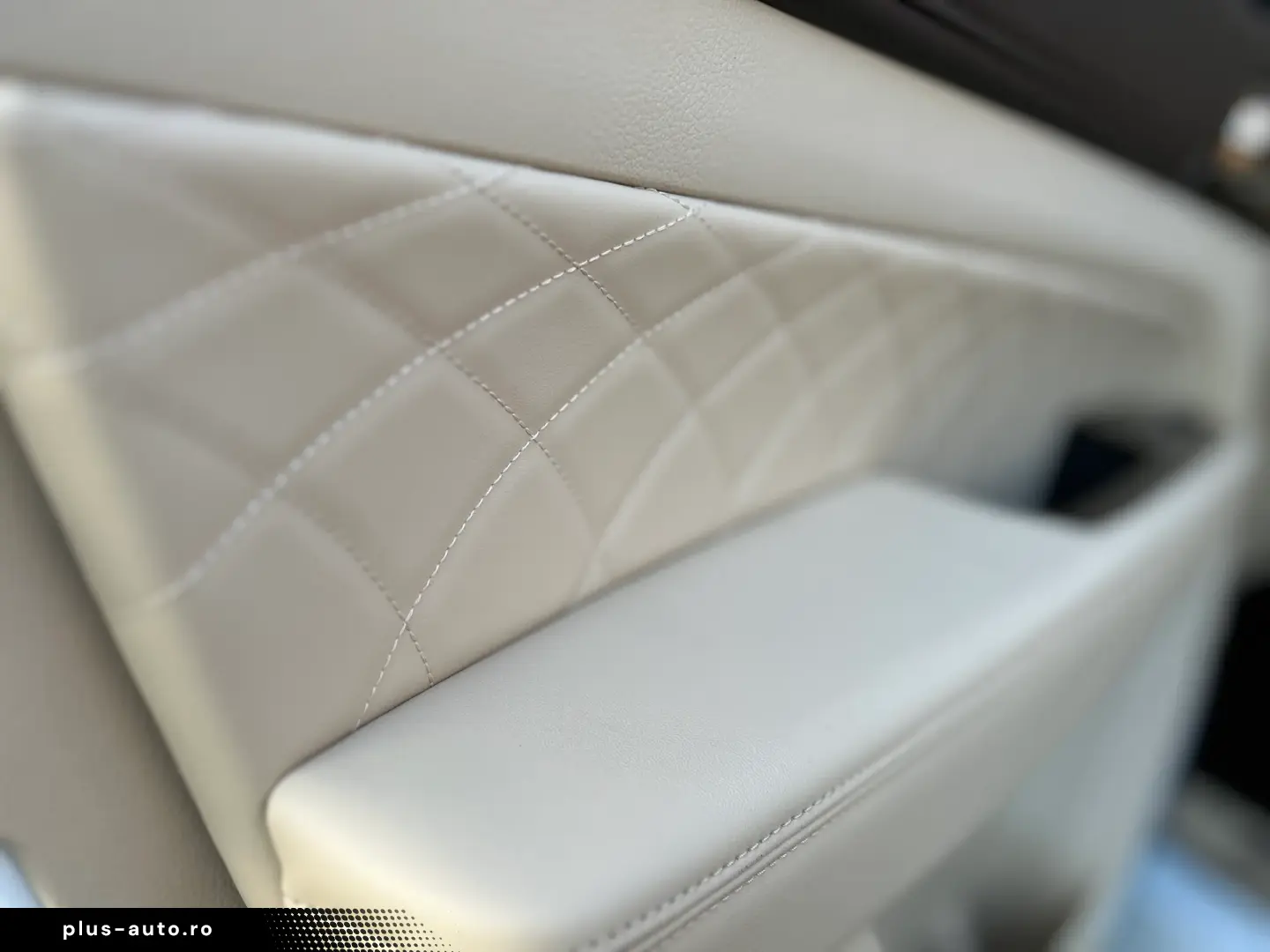 SsangYong REXTON G4 2.2 e-XDI 4WD Black Edition