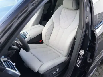 X6 xDrive30d M SPORT PRO-LUFTF.-PANO-HUD-H K-22M