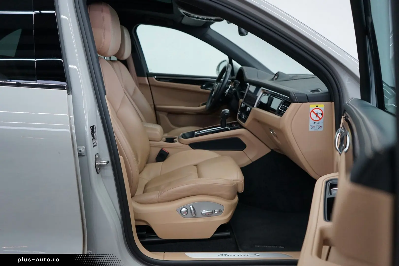 Macan S MY23 Kreide PANO SpAbgas Chrono ACC 14W