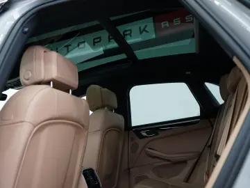 Macan S MY23 Kreide PANO SpAbgas Chrono ACC 14W