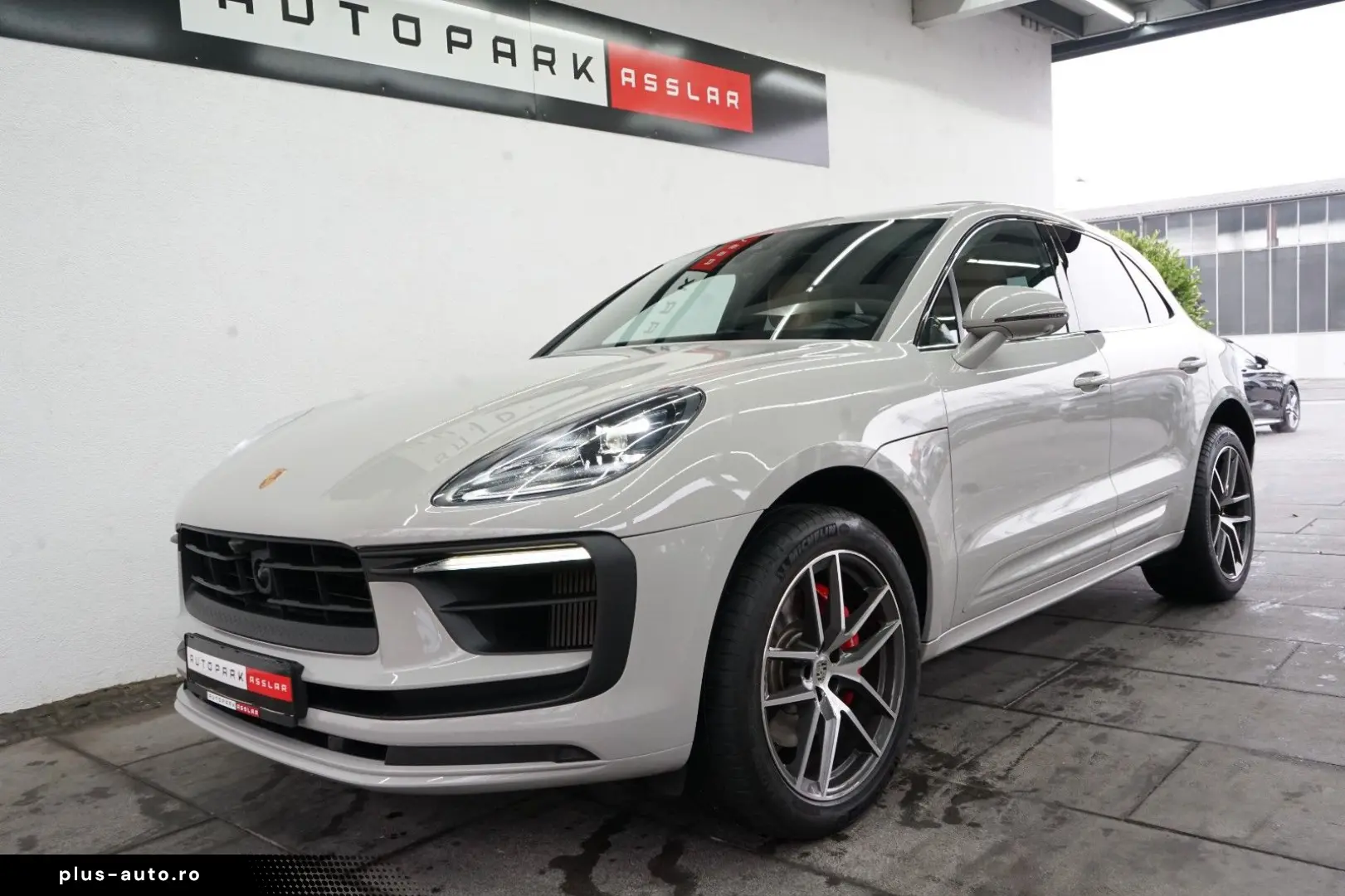 Macan S MY23 Kreide PANO SpAbgas Chrono ACC 14W