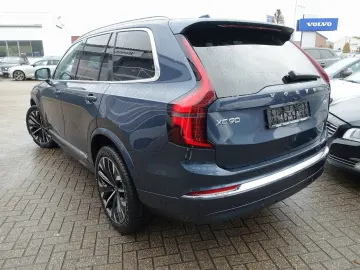 XC90 Plus Bright B5 AWD Mild-Hybrid PANO 360 KAM