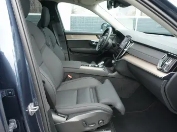 XC90 Plus Bright B5 AWD Mild-Hybrid PANO 360 KAM