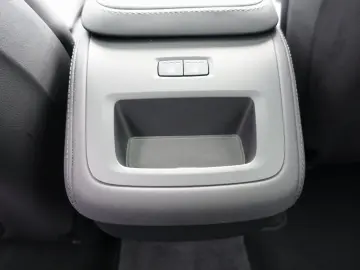 XC90 Plus Bright B5 AWD Mild-Hybrid PANO 360 KAM