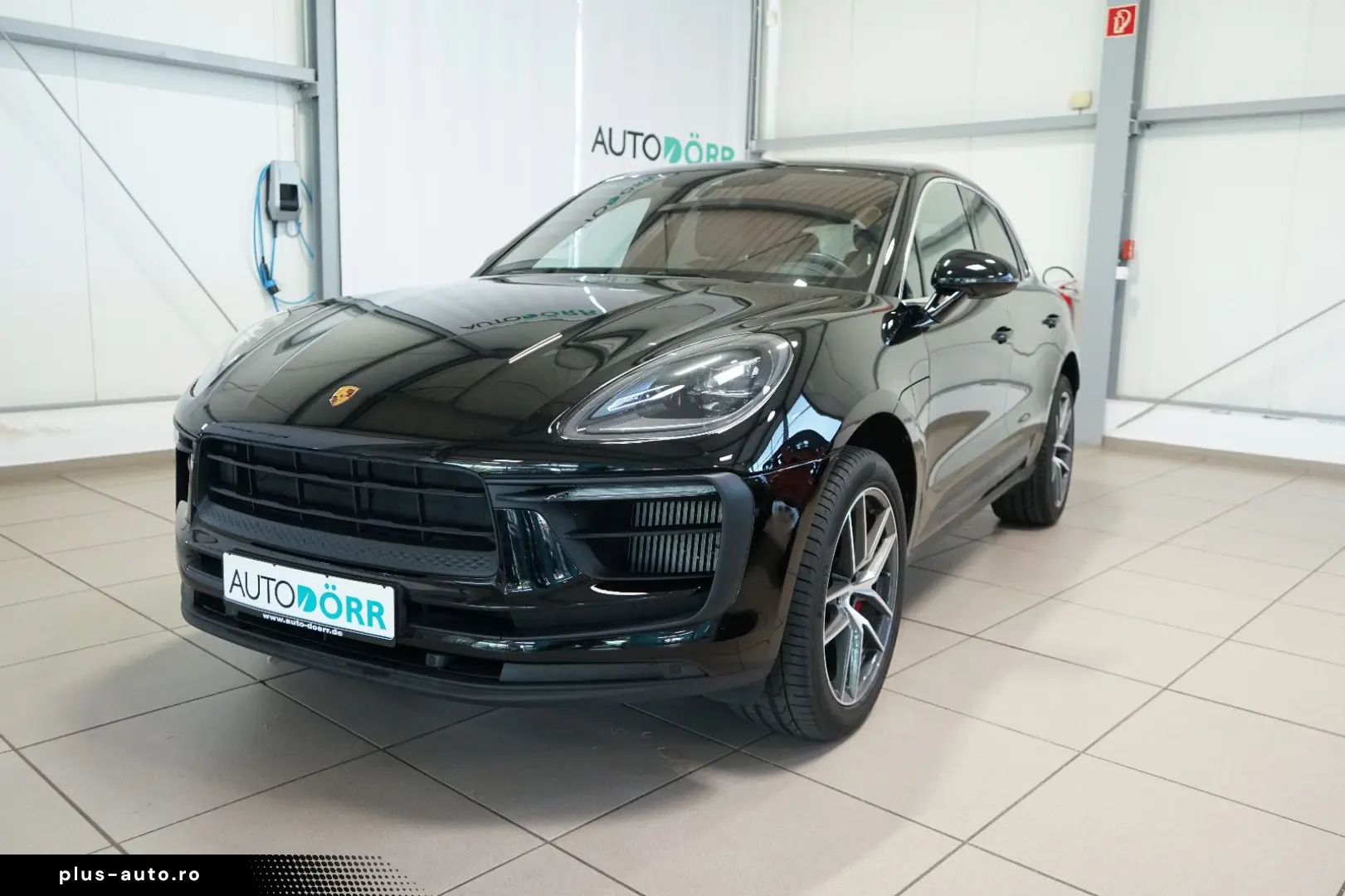 Macan S Facelift Pano AHK Sport-Chrono SHZ Leder