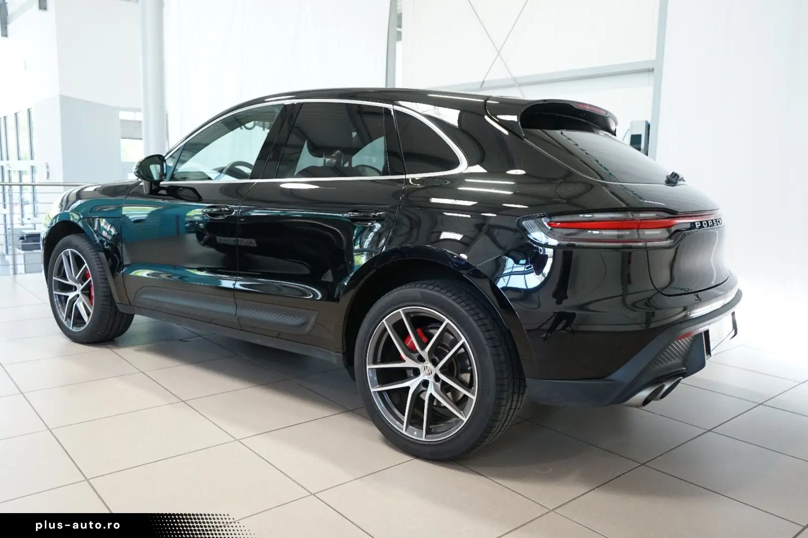 Macan S Facelift Pano AHK Sport-Chrono SHZ Leder