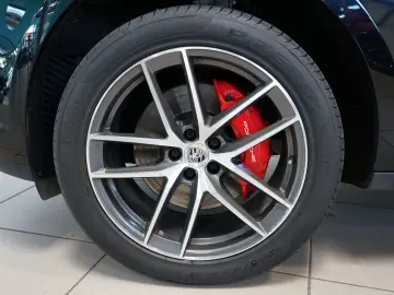 Macan S Facelift Pano AHK Sport-Chrono SHZ Leder