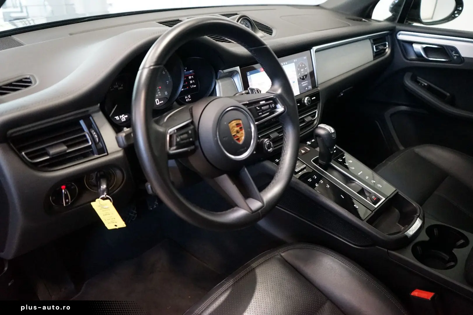 Macan S Facelift Pano AHK Sport-Chrono SHZ Leder