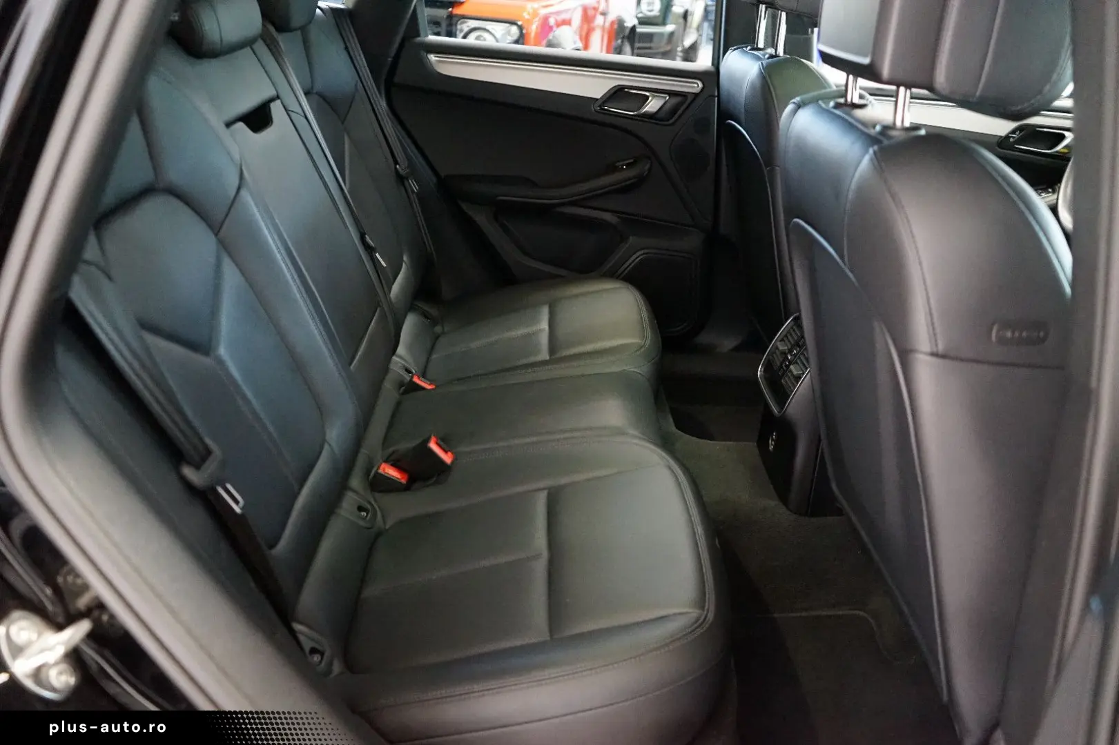 Macan S Facelift Pano AHK Sport-Chrono SHZ Leder