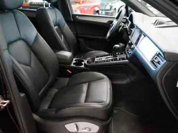 Macan S Facelift Pano AHK Sport-Chrono SHZ Leder