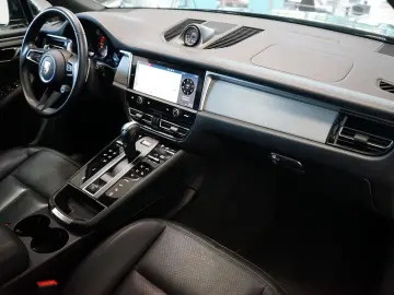 Macan S Facelift Pano AHK Sport-Chrono SHZ Leder