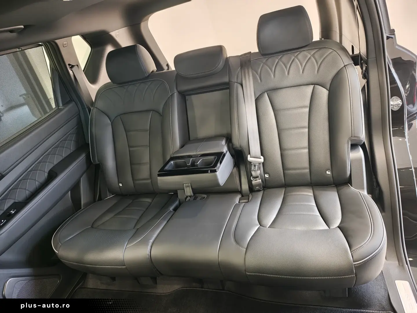 SsangYong REXTON G4 2.2 e-XDI 4WD Black Edition