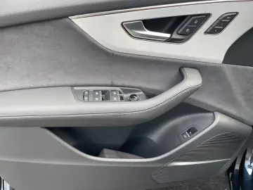 SQ8 4.0 TFSI FACELIFT quattro  HeadUp Panodach