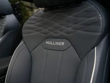 Bentayga EWB Mulliner V8