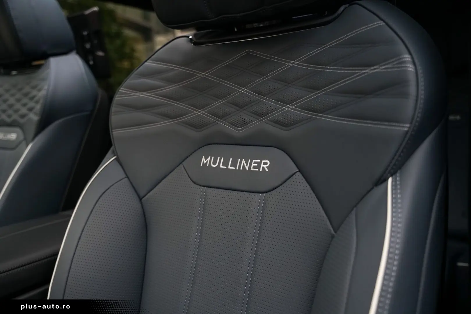 Bentayga EWB Mulliner V8