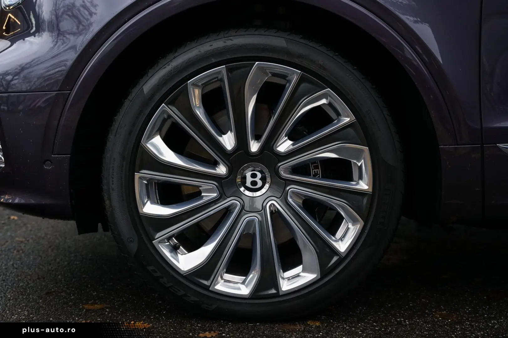 Bentayga EWB Mulliner V8