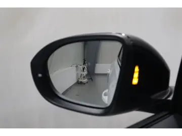 Volkswagen T-Roc 2.0 TDI DSG Navi AHK CAM ACC