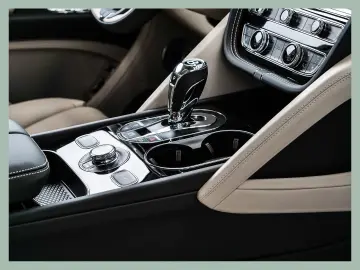 Bentayga V8 Azure    BENTLEY DÜSSELDORF