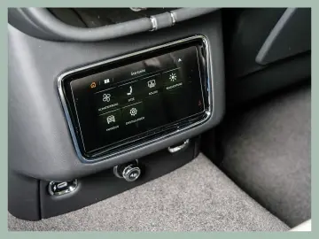 Bentayga V8 Azure    BENTLEY DÜSSELDORF