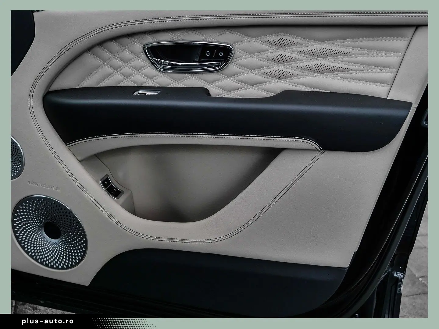 Bentayga V8 Azure    BENTLEY DÜSSELDORF