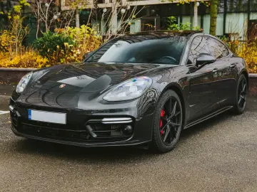 Porsche Panamera GTS