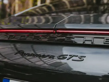 Porsche Panamera GTS