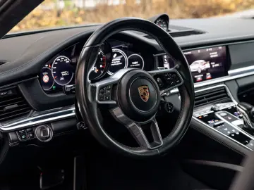 Porsche Panamera GTS