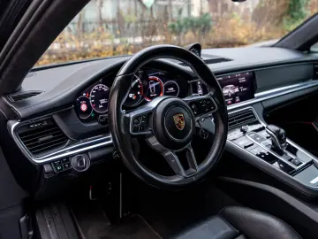 Porsche Panamera GTS