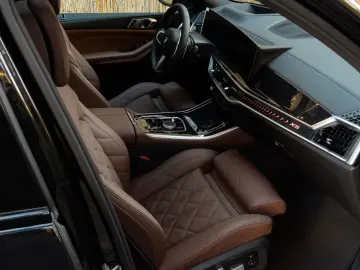 BMW X5 50e M SPORT.LUFTF.PANO.DR.ASS.PRO.360