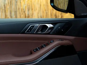 BMW X5 50e M SPORT.LUFTF.PANO.DR.ASS.PRO.360