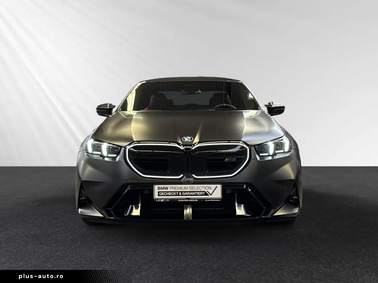 M5 Limousine  FrozenDeepGrey  M-Driver'sPackage