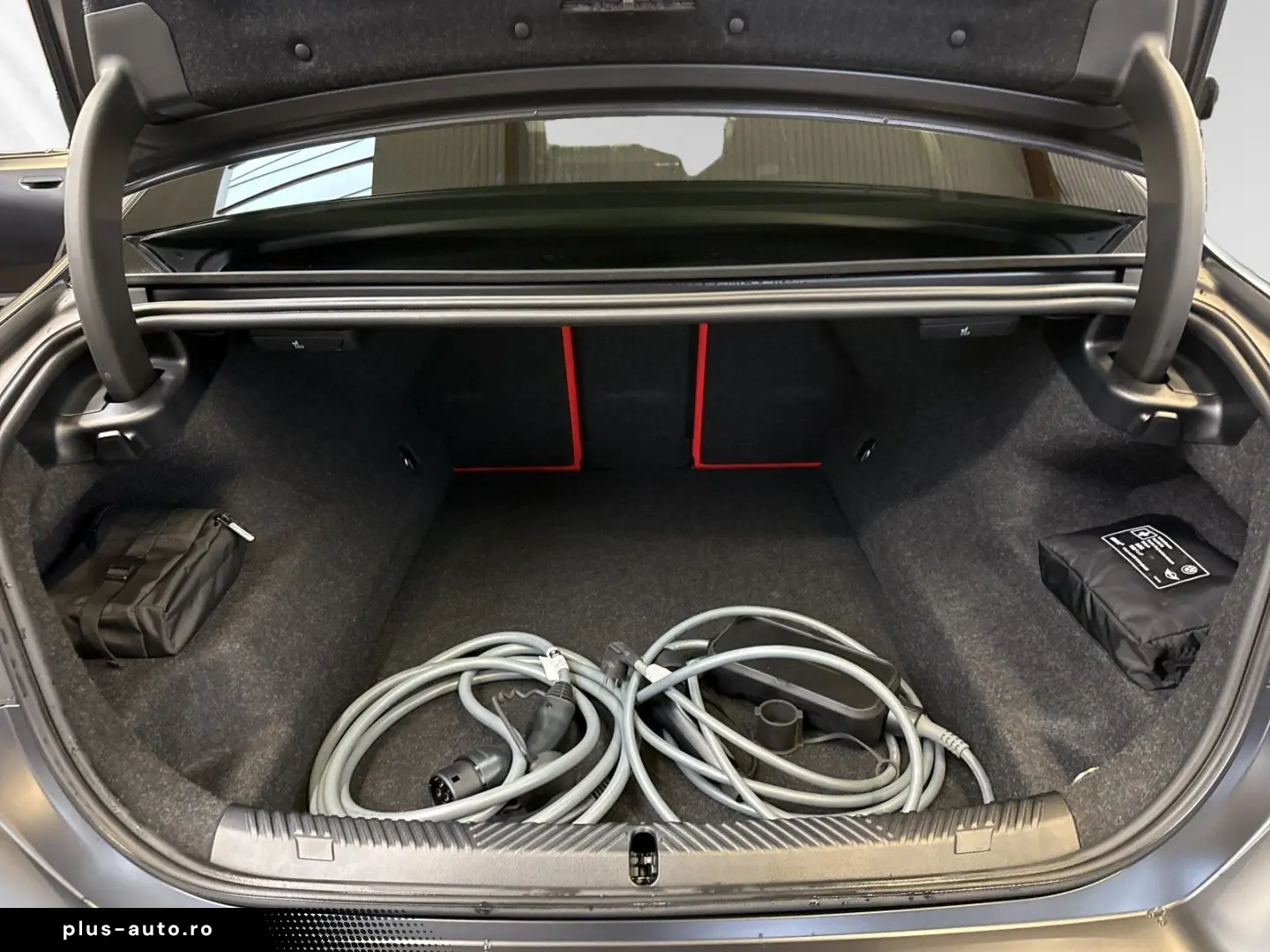 M5 Limousine  FrozenDeepGrey  M-Driver'sPackage