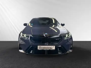 M5 Limousine Individuallack Sepia M-Drivers-Pack